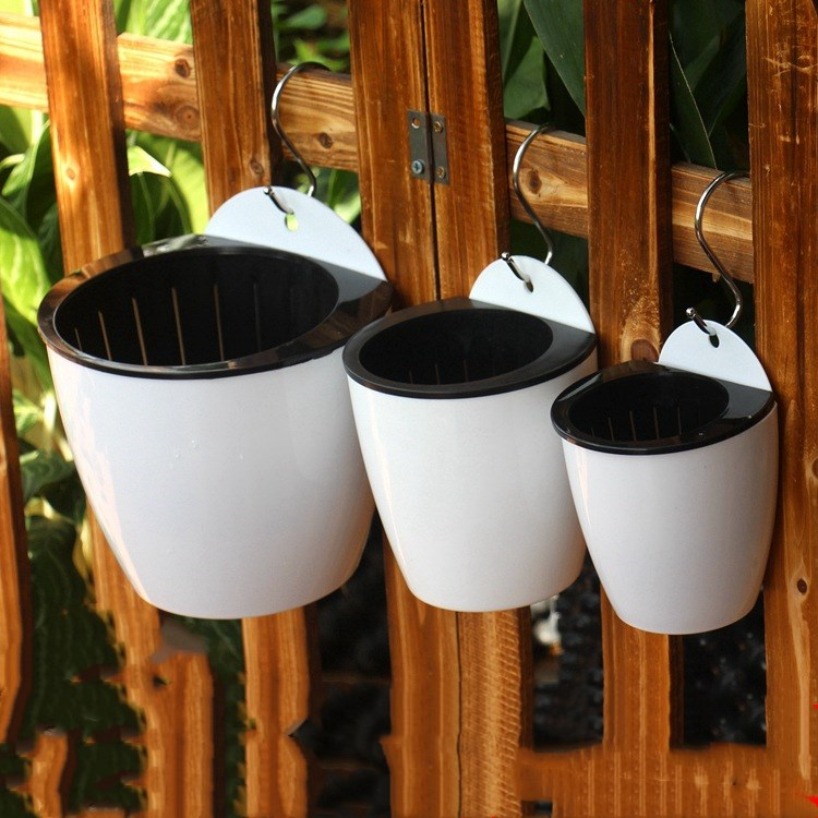 Garden Balance – The elegant self-sustaining flower pot for indoor & outdoor