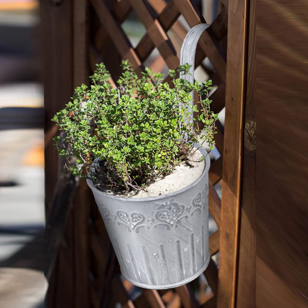 Hanging Metal Plant Pot in Vintage Design – Decorative Flower Pot for Indoor and Outdoor Use