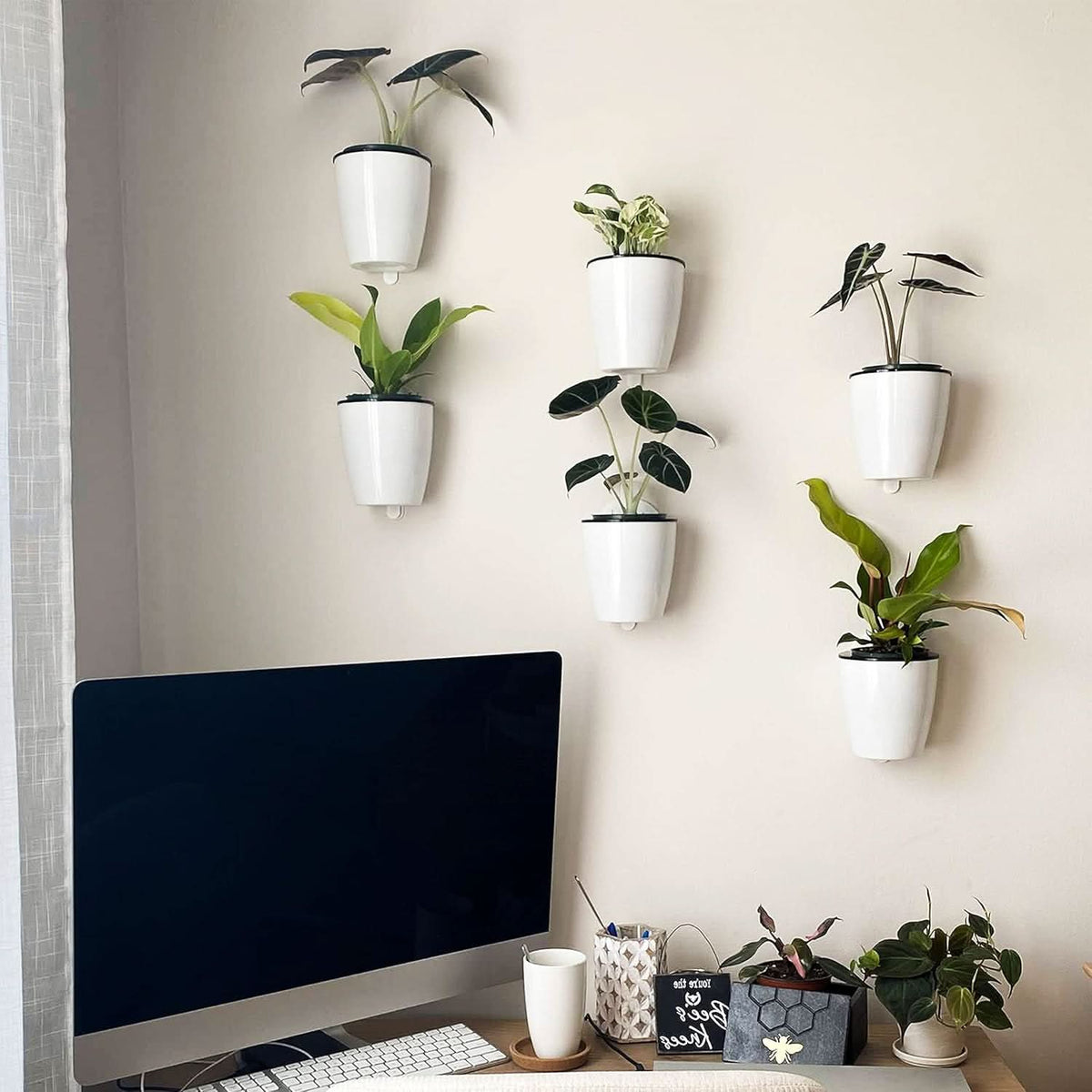 Garden Balance – The elegant self-sustaining flower pot for indoor & outdoor