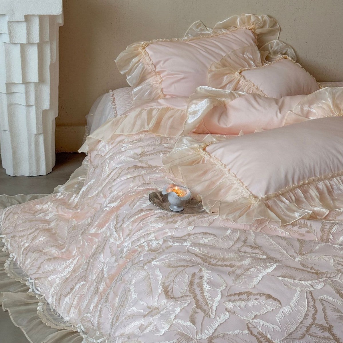 Opulent satin bed set with jacquard-embroidered bedspread and voluminous ruffle hem