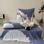 Cotton jersey bedding set with large dog appliqué