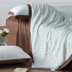 Luxurious linen-cotton bed set with quilted blanket and pillowcases