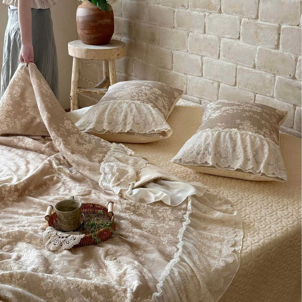 Padded bedspread set with multilayer lace trim and floral woven texture