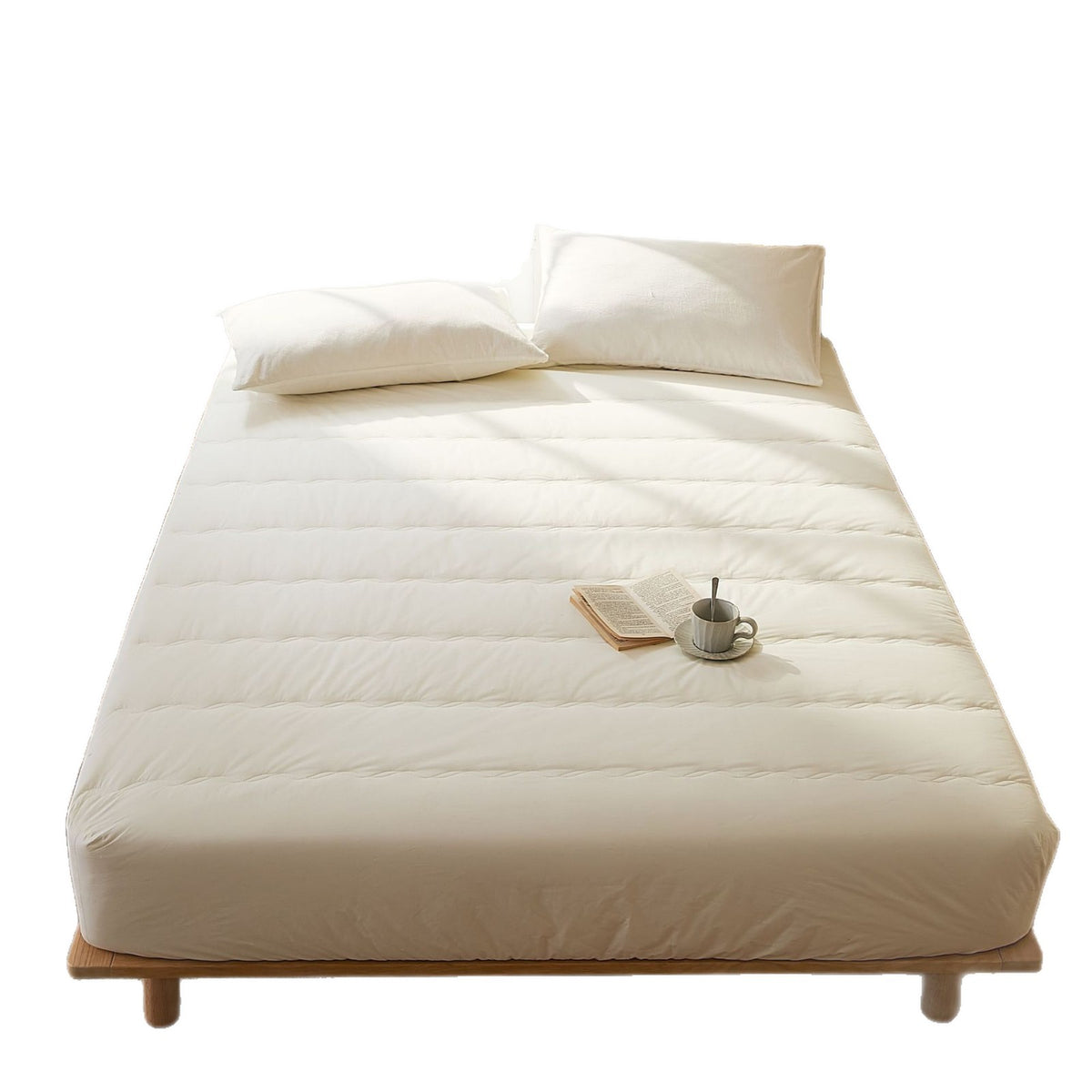 Breathable climate-regulating topper with hollow fiber filling and elastic all-round rubber