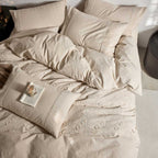 Cotton-linen bedding set with 3D flower embroidery and light quilt