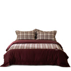 Checkered bedding set with reversible design and pillowcases