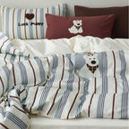 Bedding set made of cotton satin with embroidered cherry motifs