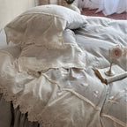 Bedding set made of cotton-linen with floral embroidery, ruffles & lace