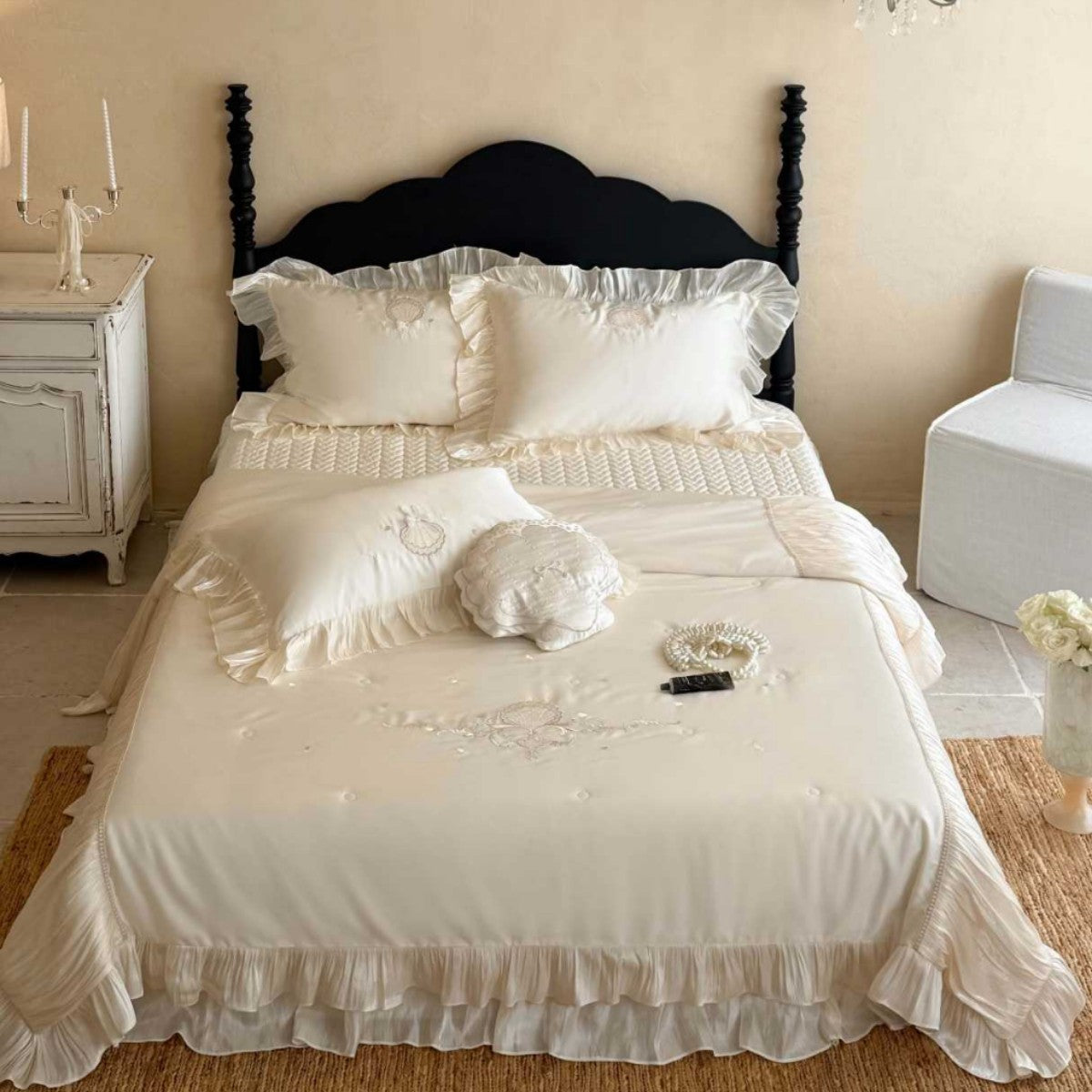 Romantic bedspread set with pleated ruffles, fine embroidery and decorative pillows