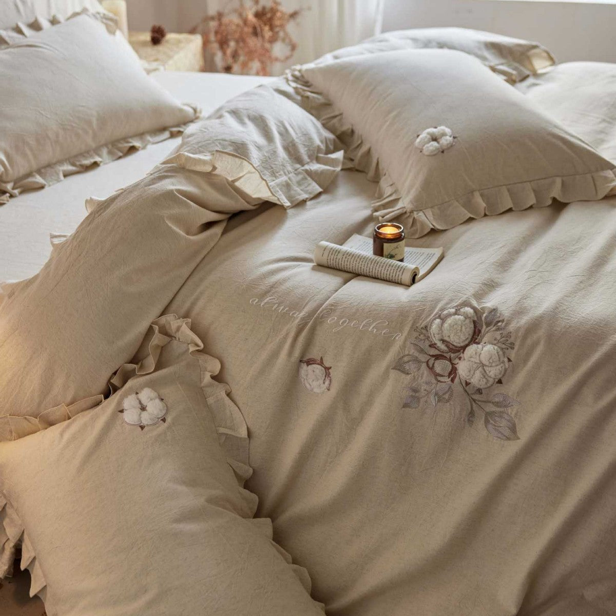 Cotton-Linen Duvet Cover Set with Ruffles and Embroidered Floral Design