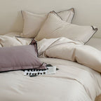 Luxurious bedding set made of cotton satin with contrasting piping