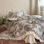 Shabby-Chic Duvet set with relief woven rose jacquard and satin ruffles