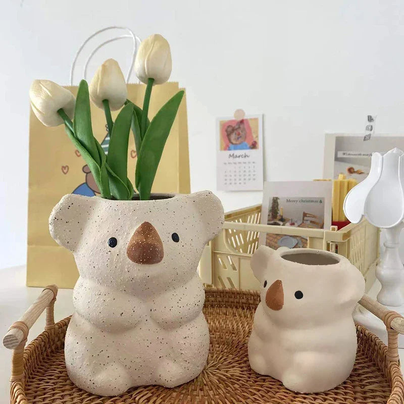 Koalina Koala Planter | Sweet Decorative Plant Pot Made of Resin | Mini Vase for Succulents & Bonsai | Handcrafted Garden & Home Decor