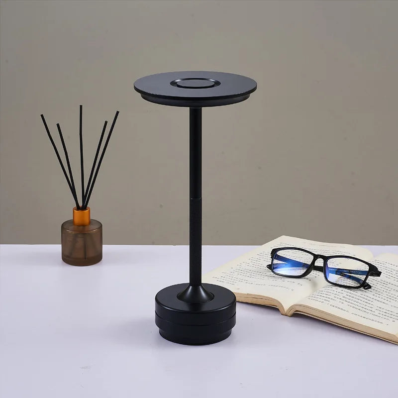 Classic Touch-Sensor-LED-Table Lamp | Rechargeable wireless desk lamp with 3 adjustable color temperatures