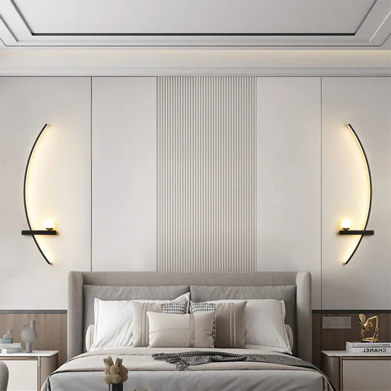 Modern LED Wall Lamp Black Gold - Elegant long stripe design for versatile lighting