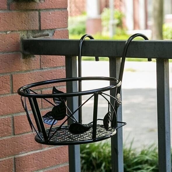 VerdaLift Plant Hanging Shelf — Finally rock-solid support for your balcony dreams